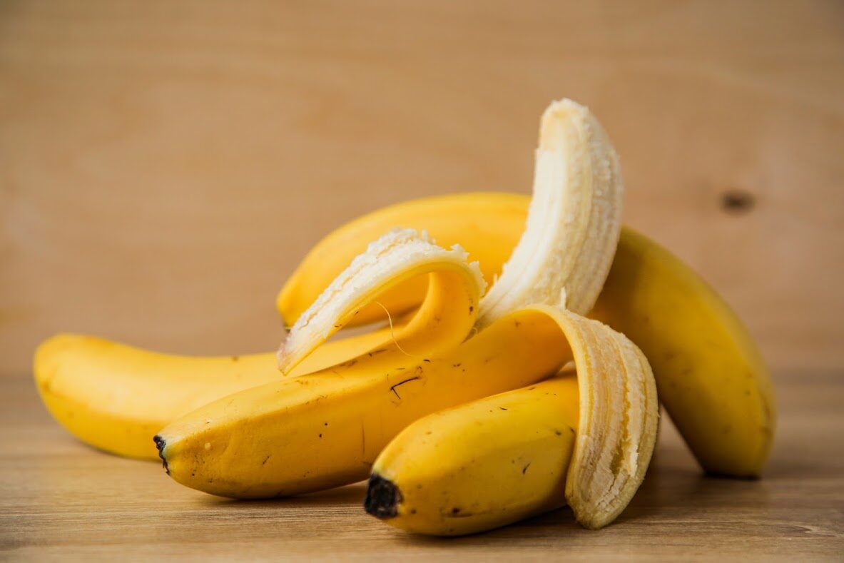 Свежий банан